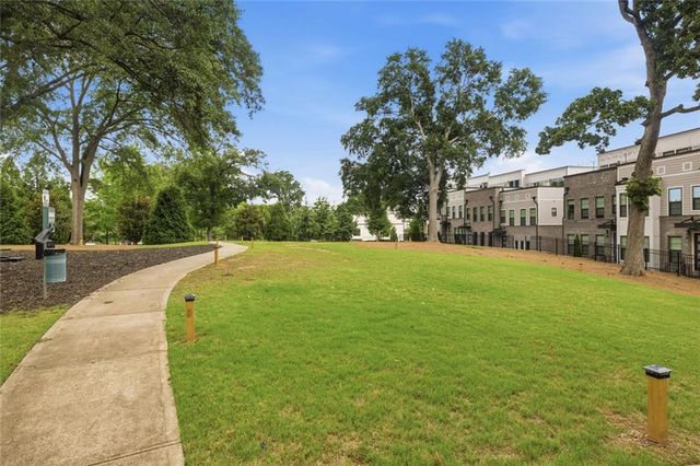 1012 Burnside Drive NW, Atlanta, GA 30318