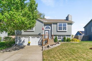 1306 Dogwood Drive, Greenwood, MO 64034