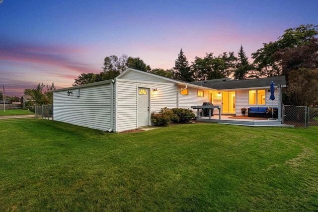 3467 GOLF DRIVE, Green Bay, WI 54311
