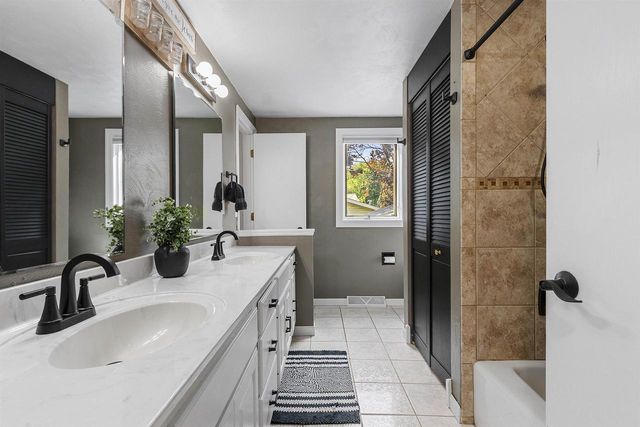 3467 GOLF DRIVE, Green Bay, WI 54311