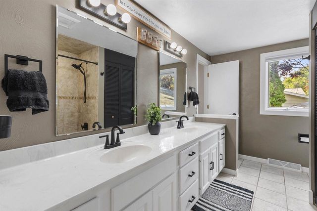 3467 GOLF DRIVE, Green Bay, WI 54311