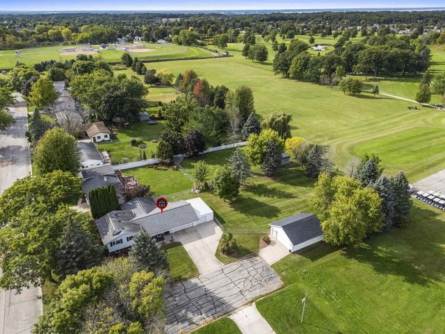 3467 GOLF DRIVE, Green Bay, WI 54311