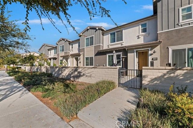 3562 E Moonlight Street, Ontario, CA 91761