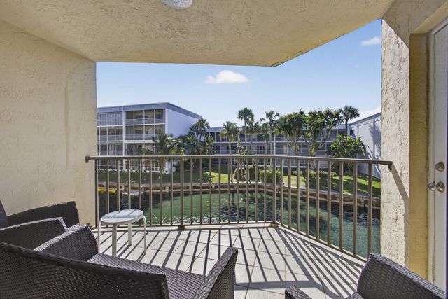 896 N Federal Highway 225, Lantana, FL 33462