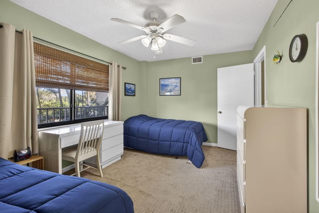 896 N Federal Highway 225, Lantana, FL 33462