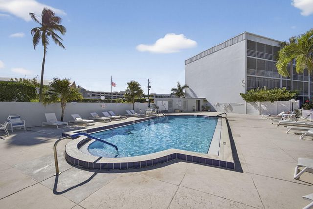 896 N Federal Highway 225, Lantana, FL 33462