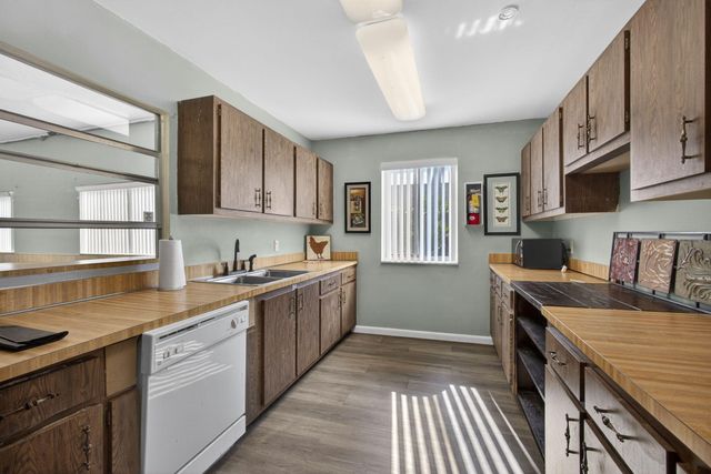 896 N Federal Highway 225, Lantana, FL 33462