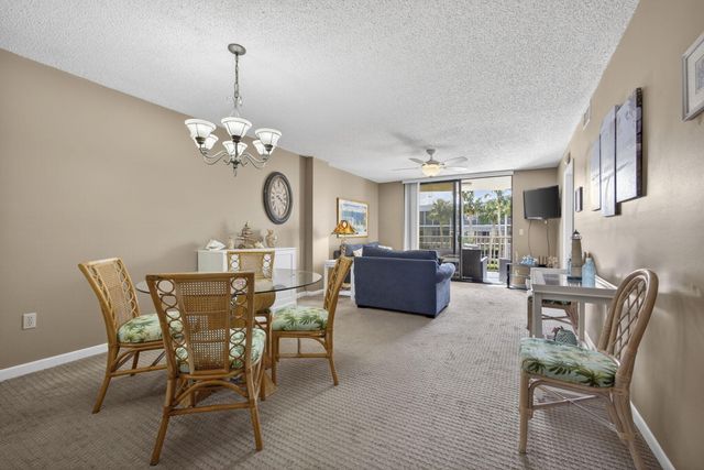 896 N Federal Highway 225, Lantana, FL 33462