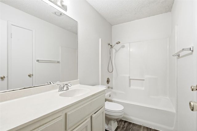 12805 Tomanet TRL B, Austin, TX 78727