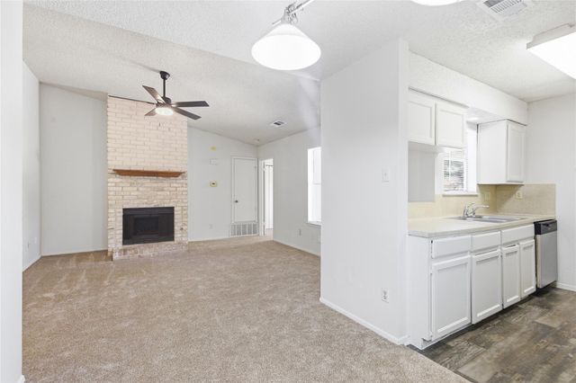 12805 Tomanet TRL B, Austin, TX 78727
