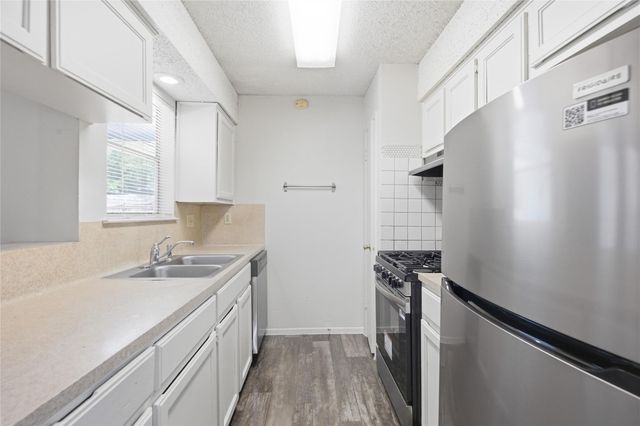 12805 Tomanet TRL B, Austin, TX 78727