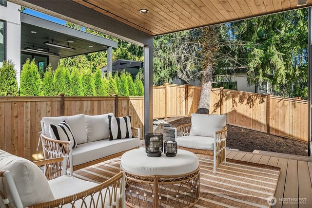 11217 NE 103rd Place, Kirkland, WA 98033