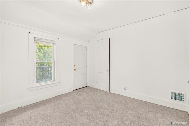 15104 Auburn Street, Detroit, MI 48223