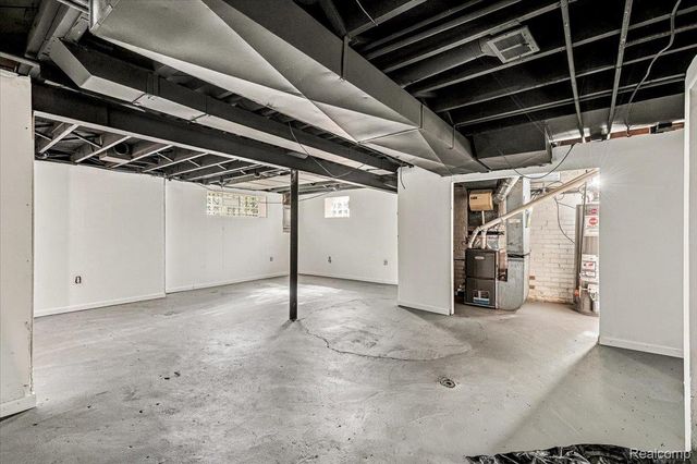 15104 Auburn Street, Detroit, MI 48223