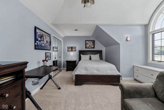 7109 W Saint Andrews Avenue, Yorktown, IN 47396