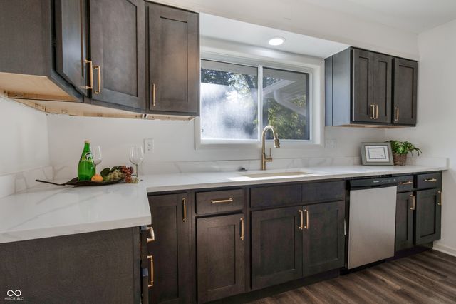4571 Devon Drive, Indianapolis, IN 46226