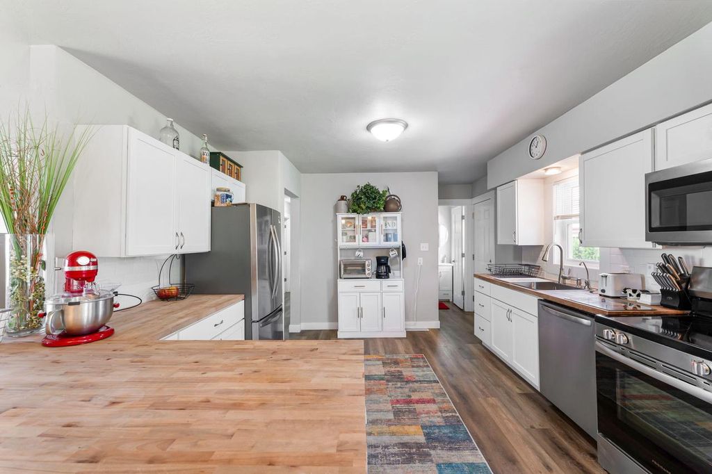 W1228 State Road 60, Rubicon, WI 53078