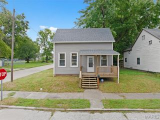 1224 N Charles Street, Belleville, IL 62221