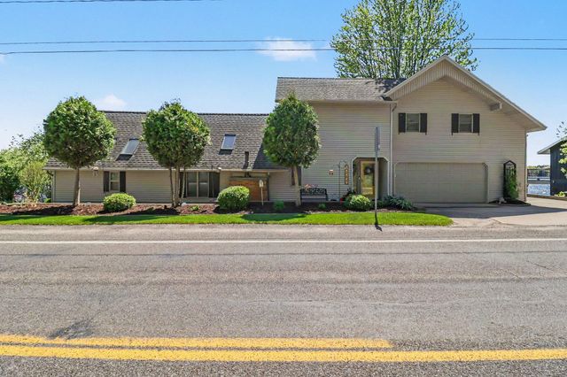 5267 W Monroe Road, Pentwater Twp, MI 49449
