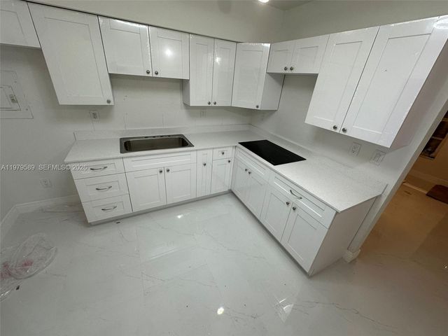 1011 NW 9th St A, Homestead, FL 33030