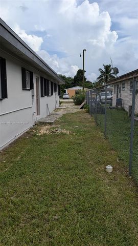 1011 NW 9th St A, Homestead, FL 33030