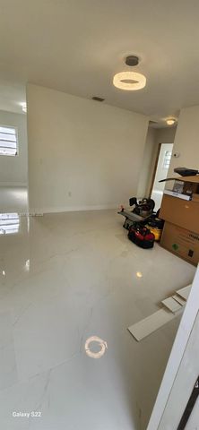 1011 NW 9th St A, Homestead, FL 33030