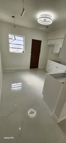 1011 NW 9th St A, Homestead, FL 33030