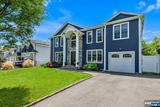 170 Reid Way, Paramus, NJ 07652