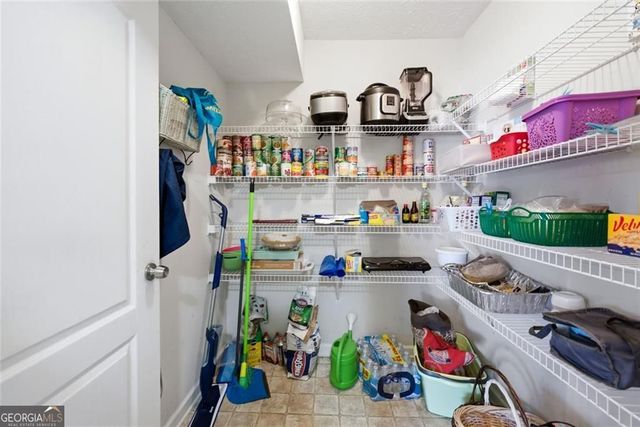 3430 Park Glenn Lane, Snellville, GA 30078