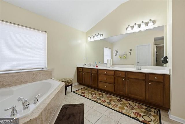 3430 Park Glenn Lane, Snellville, GA 30078