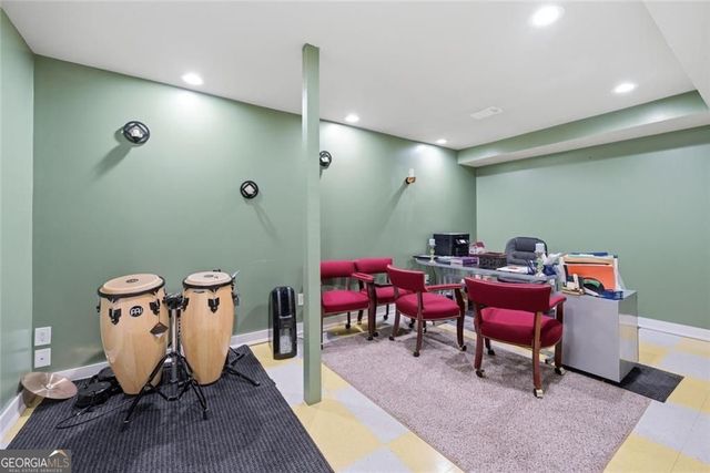 3430 Park Glenn Lane, Snellville, GA 30078