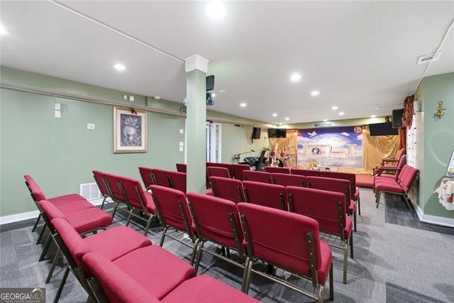 3430 Park Glenn Lane, Snellville, GA 30078