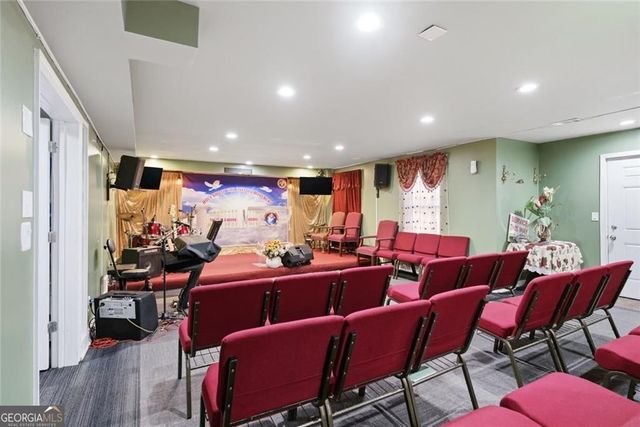 3430 Park Glenn Lane, Snellville, GA 30078