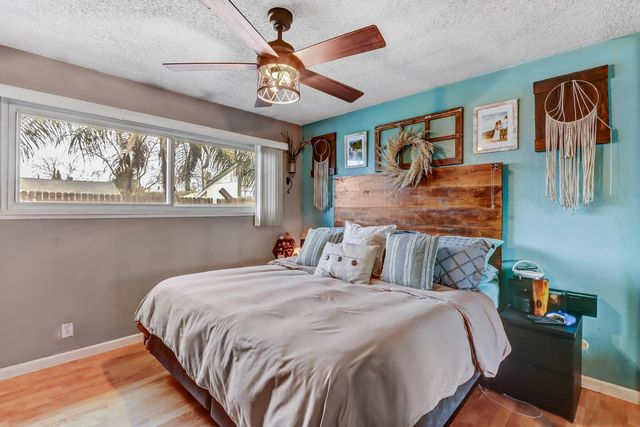 7024 Bear River Dr, Sacramento, CA 95842