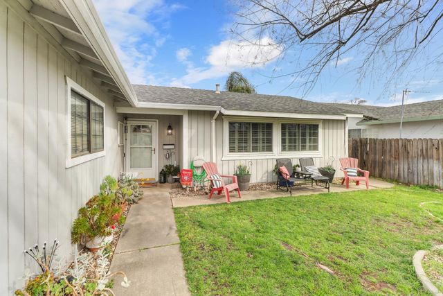 7024 Bear River Dr, Sacramento, CA 95842