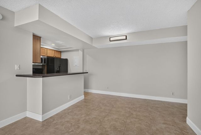 724 EXECUTIVE CENTER Drive 36, West Palm Beach, FL 33401