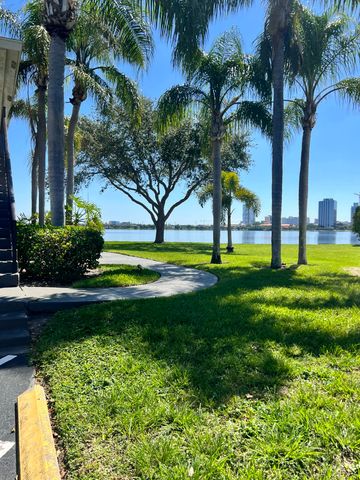 724 EXECUTIVE CENTER Drive 36, West Palm Beach, FL 33401