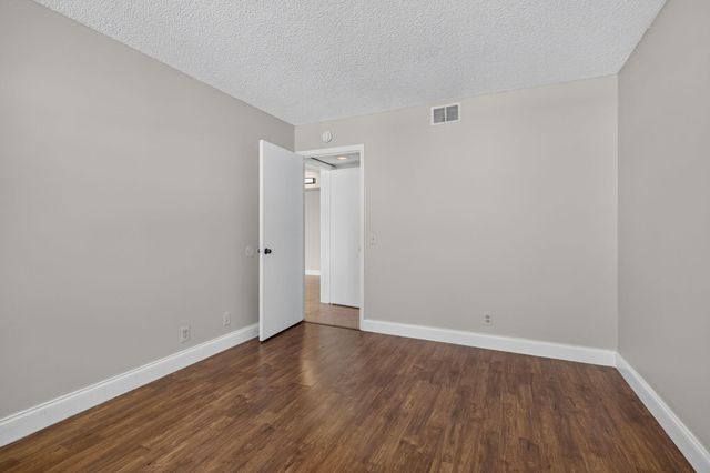724 EXECUTIVE CENTER Drive 36, West Palm Beach, FL 33401