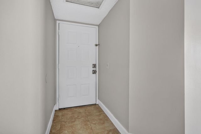 724 EXECUTIVE CENTER Drive 36, West Palm Beach, FL 33401