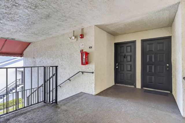 724 EXECUTIVE CENTER Drive 36, West Palm Beach, FL 33401