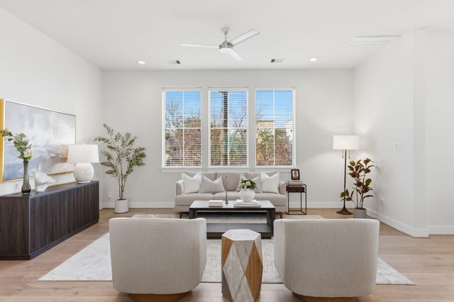 1361 Moy Street, Houston, TX 77007