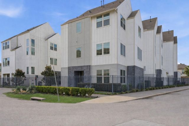 1361 Moy Street, Houston, TX 77007