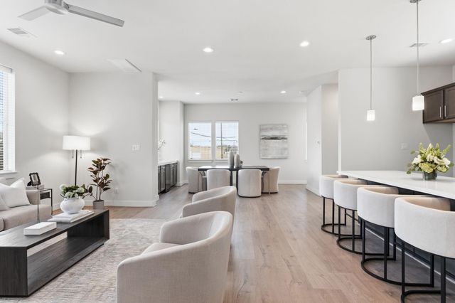 1361 Moy Street, Houston, TX 77007