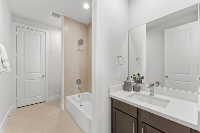 1361 Moy Street, Houston, TX 77007