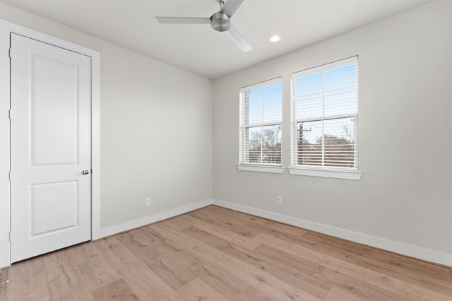 1361 Moy Street, Houston, TX 77007