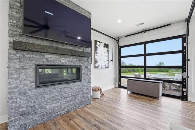 3708 S Sweeney Road, Grain Valley, MO 64029
