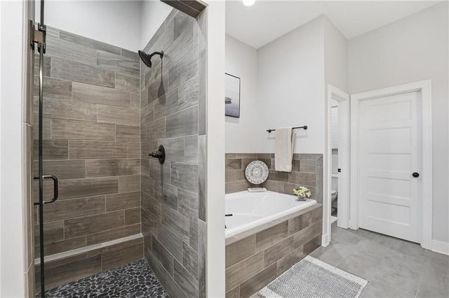3708 S Sweeney Road, Grain Valley, MO 64029