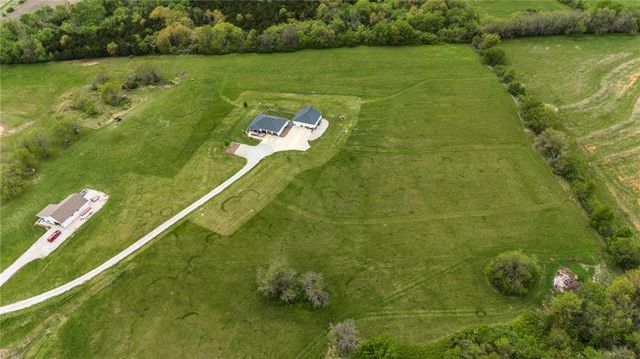 3708 S Sweeney Road, Grain Valley, MO 64029