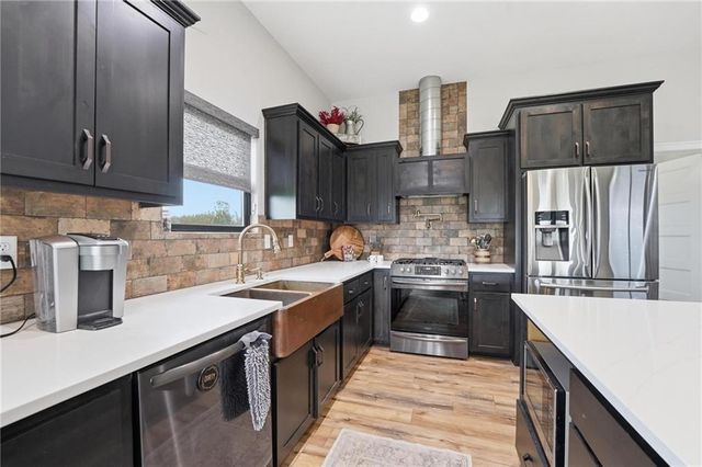 3708 S Sweeney Road, Grain Valley, MO 64029