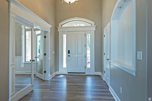 548 S LOFTY LN, North Salt Lake, UT 84054